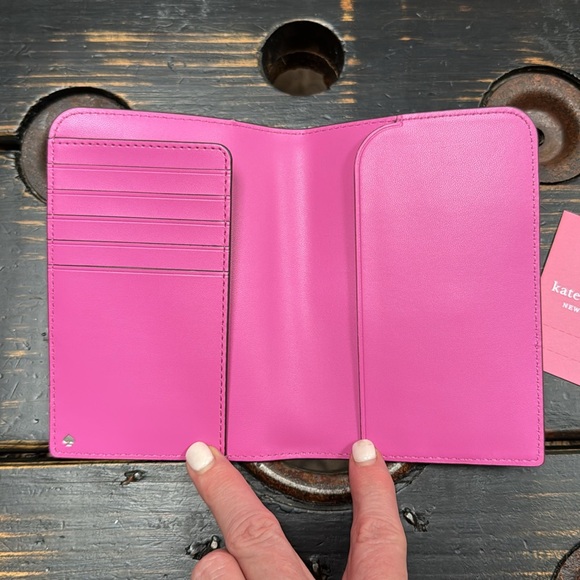 Kate ♠️ Spade Passport & Credit Card Holder - Picture 3 of 8